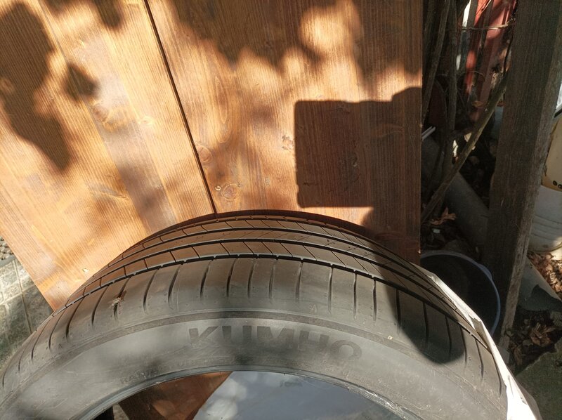 Vand anvelope noi de vara kumho